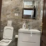 Comfortable 2-br For 4 Lejlighed Tirana